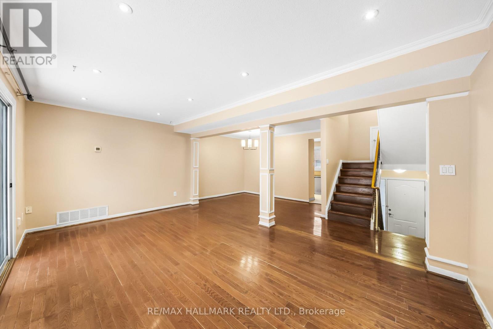 25 Song Meadoway, Toronto, Ontario  M2H 2T8 - Photo 5 - C12779256