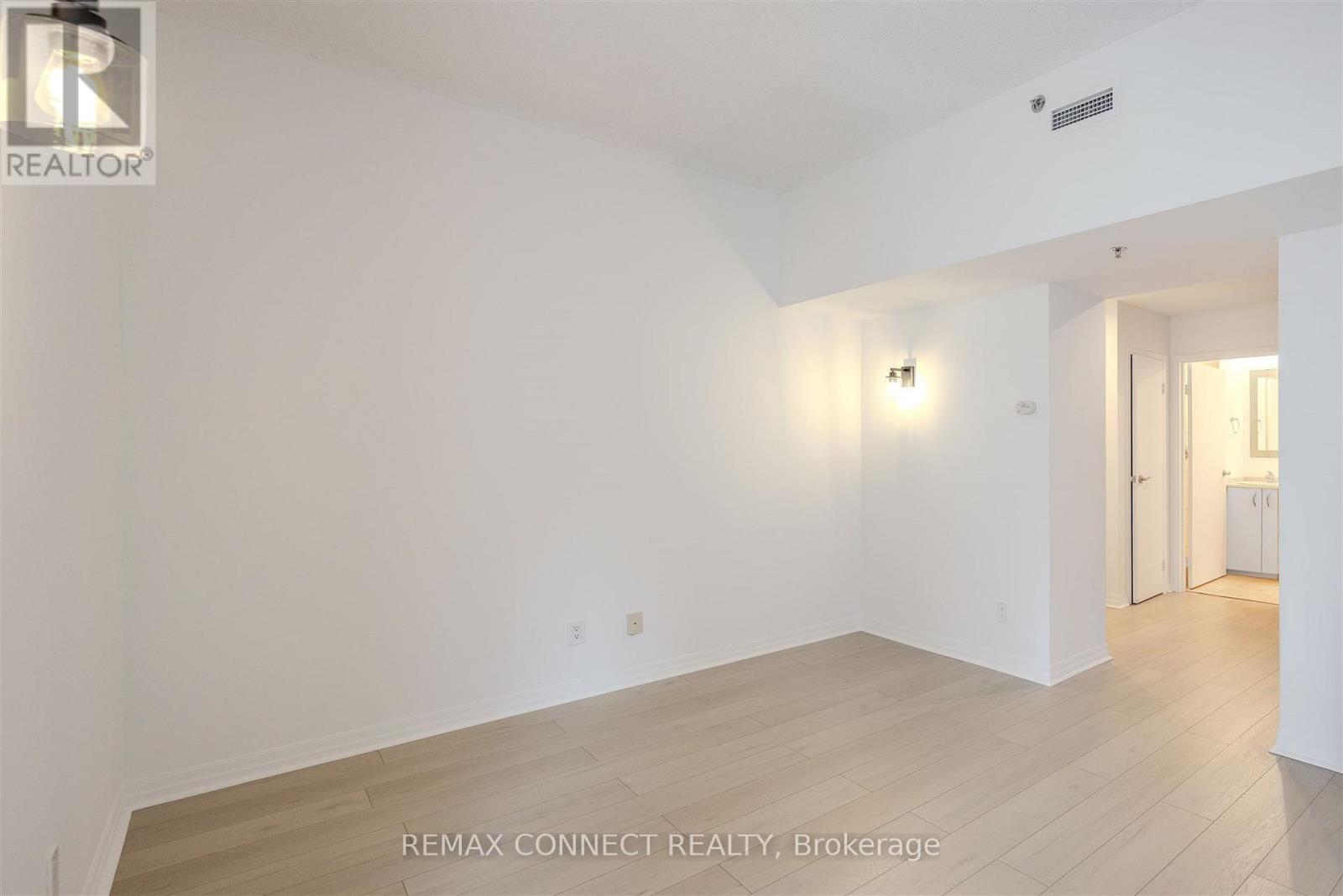 1702 - 1 King Street W, Toronto, Ontario  M5H 1A2 - Photo 11 - C12779262