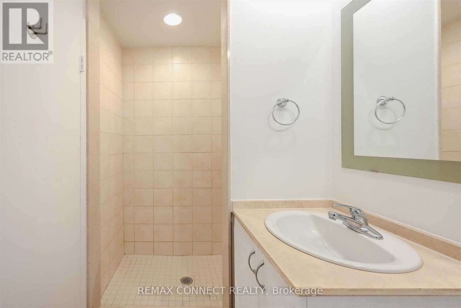 1702 - 1 King Street W, Toronto, Ontario  M5H 1A2 - Photo 18 - C12779262