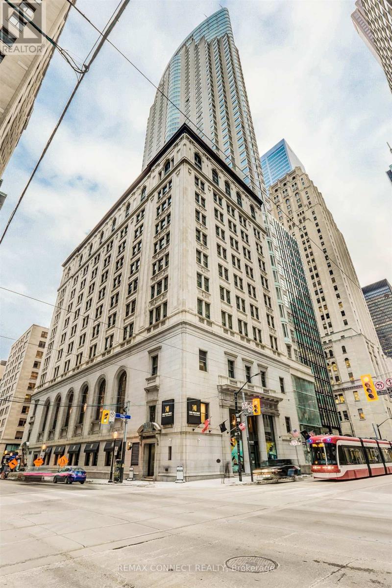 1702 - 1 King Street W, Toronto, Ontario  M5H 1A2 - Photo 2 - C12779262
