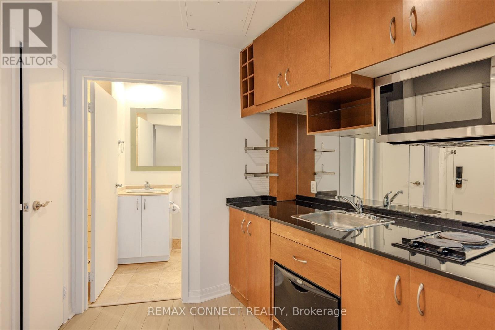 1702 - 1 King Street W, Toronto, Ontario  M5H 1A2 - Photo 6 - C12779262