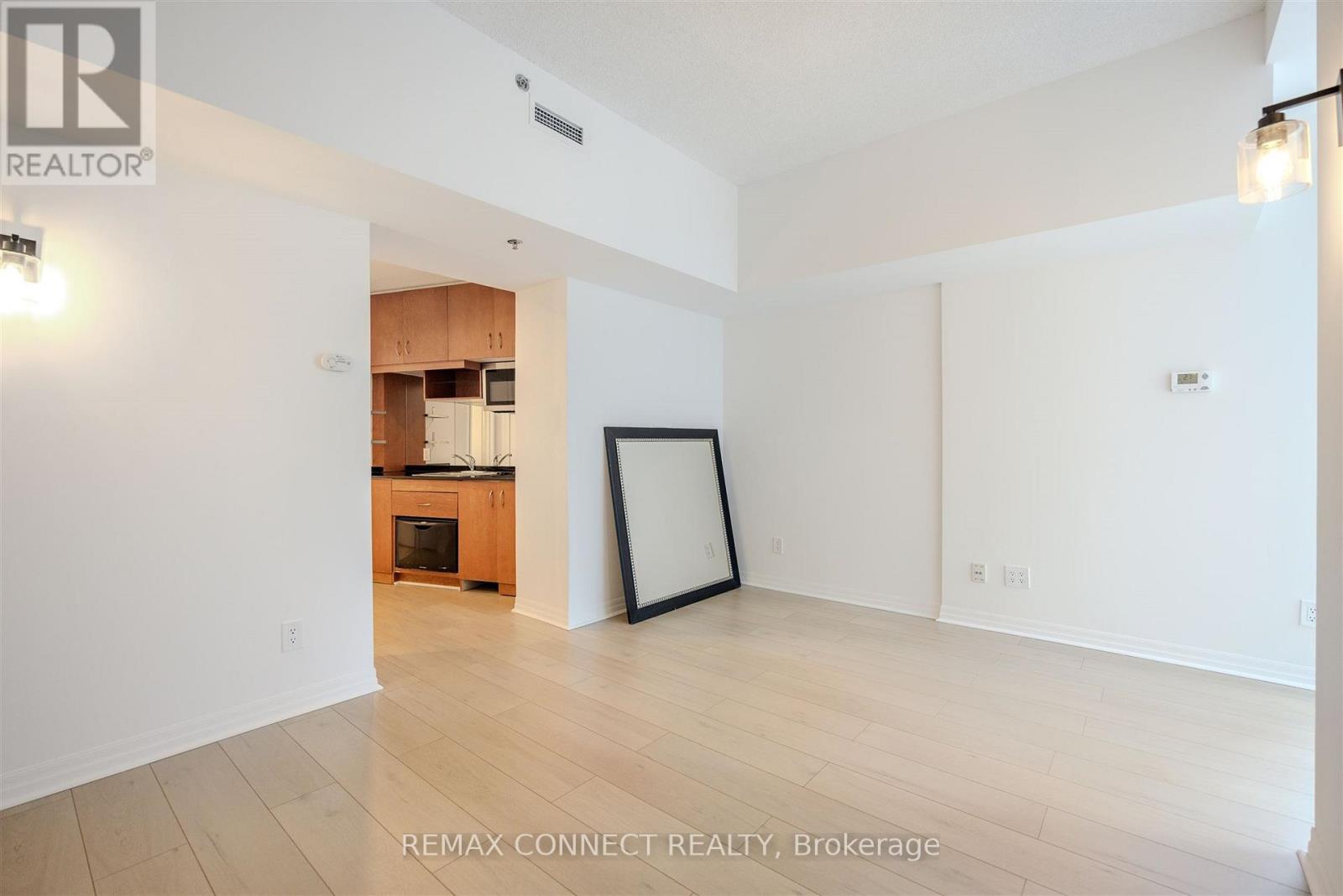 1702 - 1 King Street W, Toronto, Ontario  M5H 1A2 - Photo 9 - C12779262