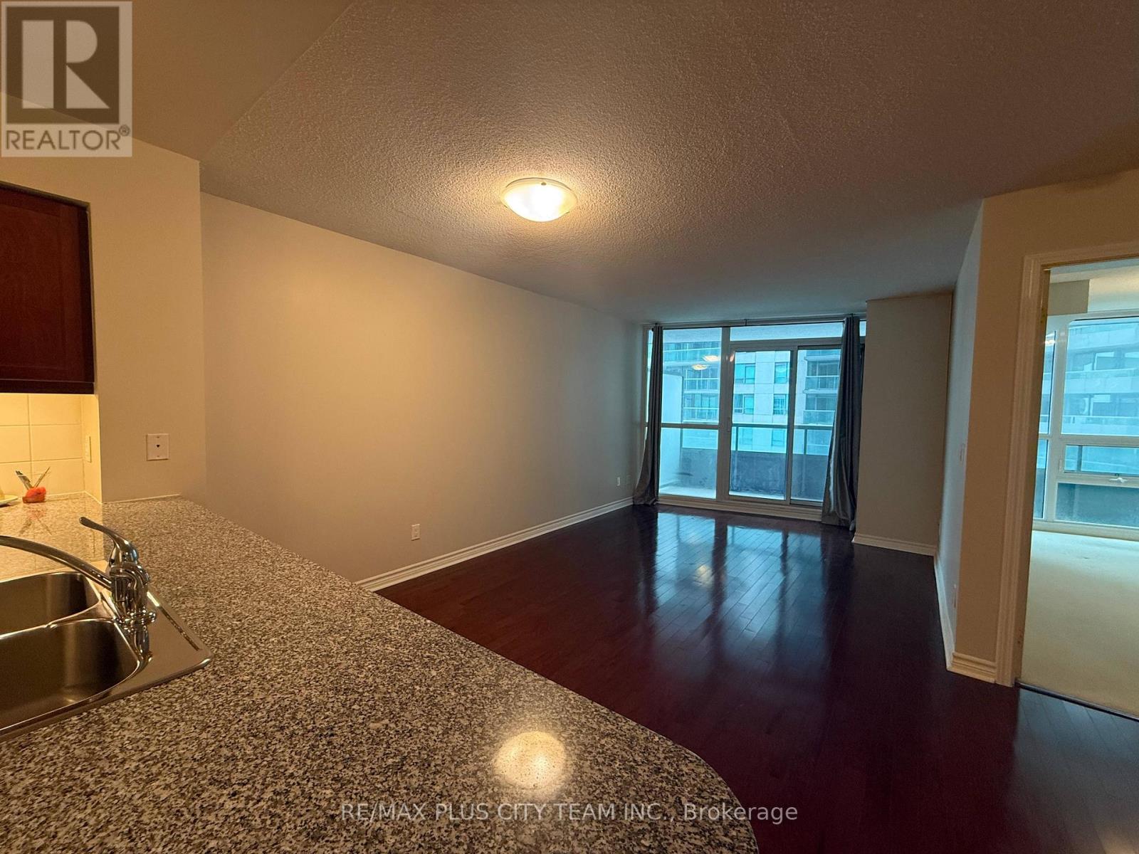 812 - 19 Grand Trunk Crescent, Toronto, Ontario  M5J 3A3 - Photo 10 - C12779288