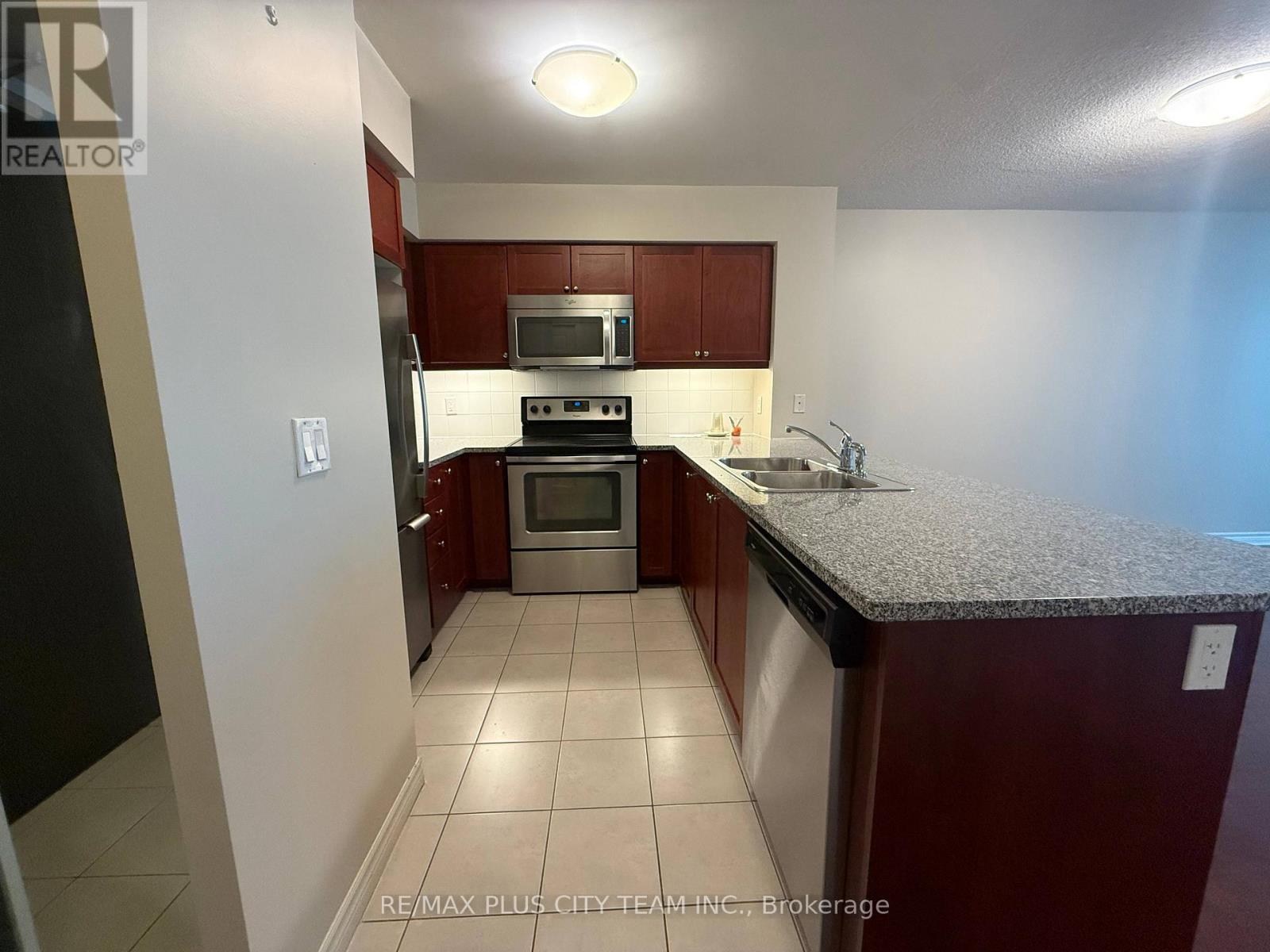 812 - 19 Grand Trunk Crescent, Toronto, Ontario  M5J 3A3 - Photo 12 - C12779288