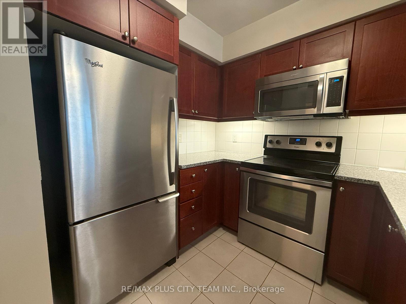 812 - 19 Grand Trunk Crescent, Toronto, Ontario  M5J 3A3 - Photo 13 - C12779288