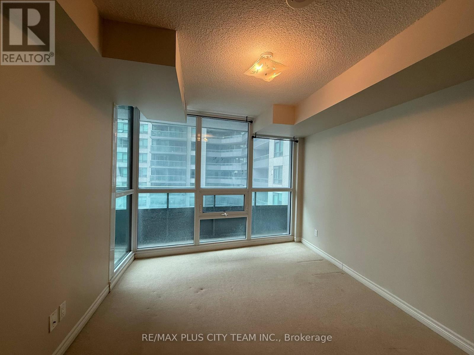 812 - 19 Grand Trunk Crescent, Toronto, Ontario  M5J 3A3 - Photo 15 - C12779288