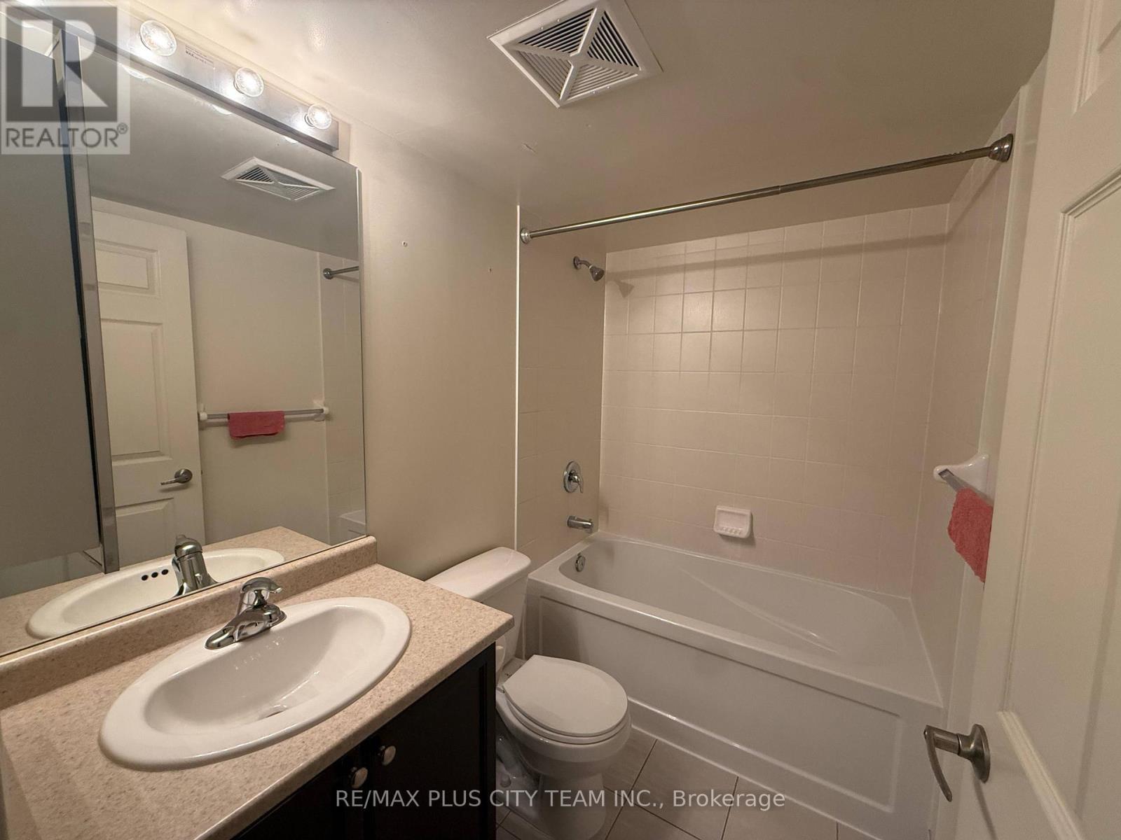 812 - 19 Grand Trunk Crescent, Toronto, Ontario  M5J 3A3 - Photo 20 - C12779288