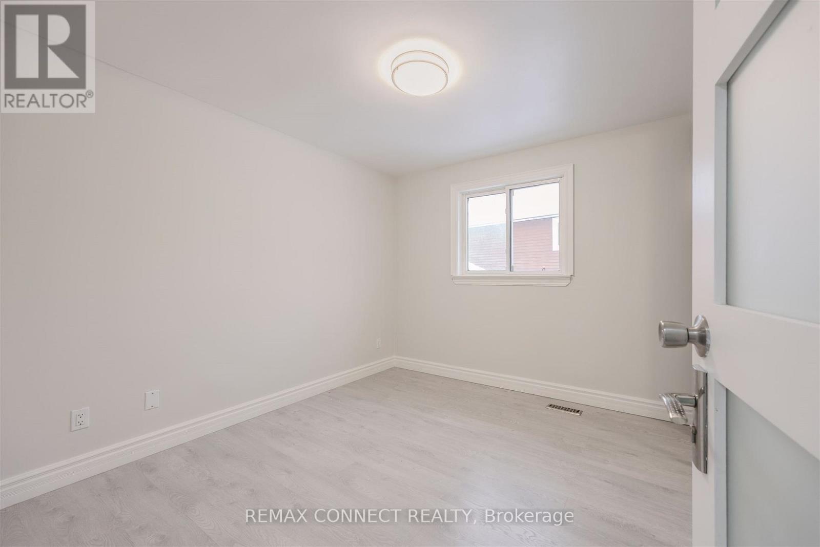 61 Rotary Drive, Toronto, Ontario  M1B 2J4 - Photo 12 - E12779198