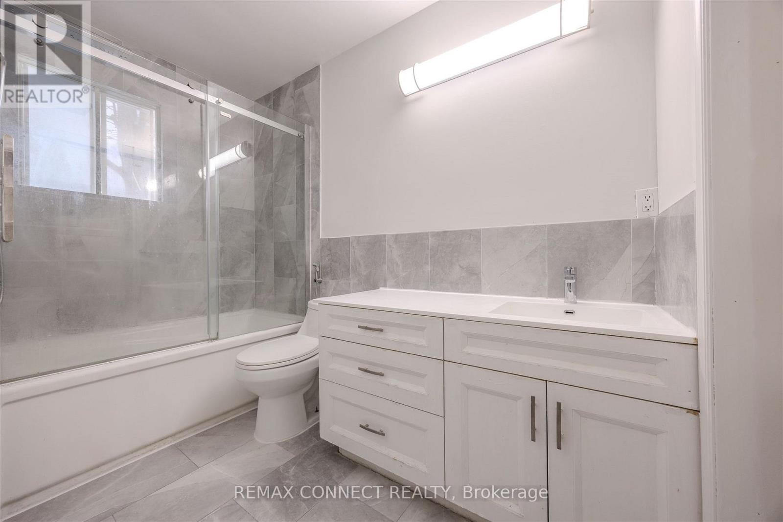 61 Rotary Drive, Toronto, Ontario  M1B 2J4 - Photo 14 - E12779198