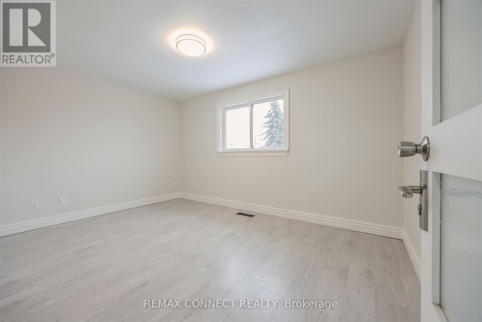 61 Rotary Drive, Toronto, Ontario  M1B 2J4 - Photo 8 - E12779198