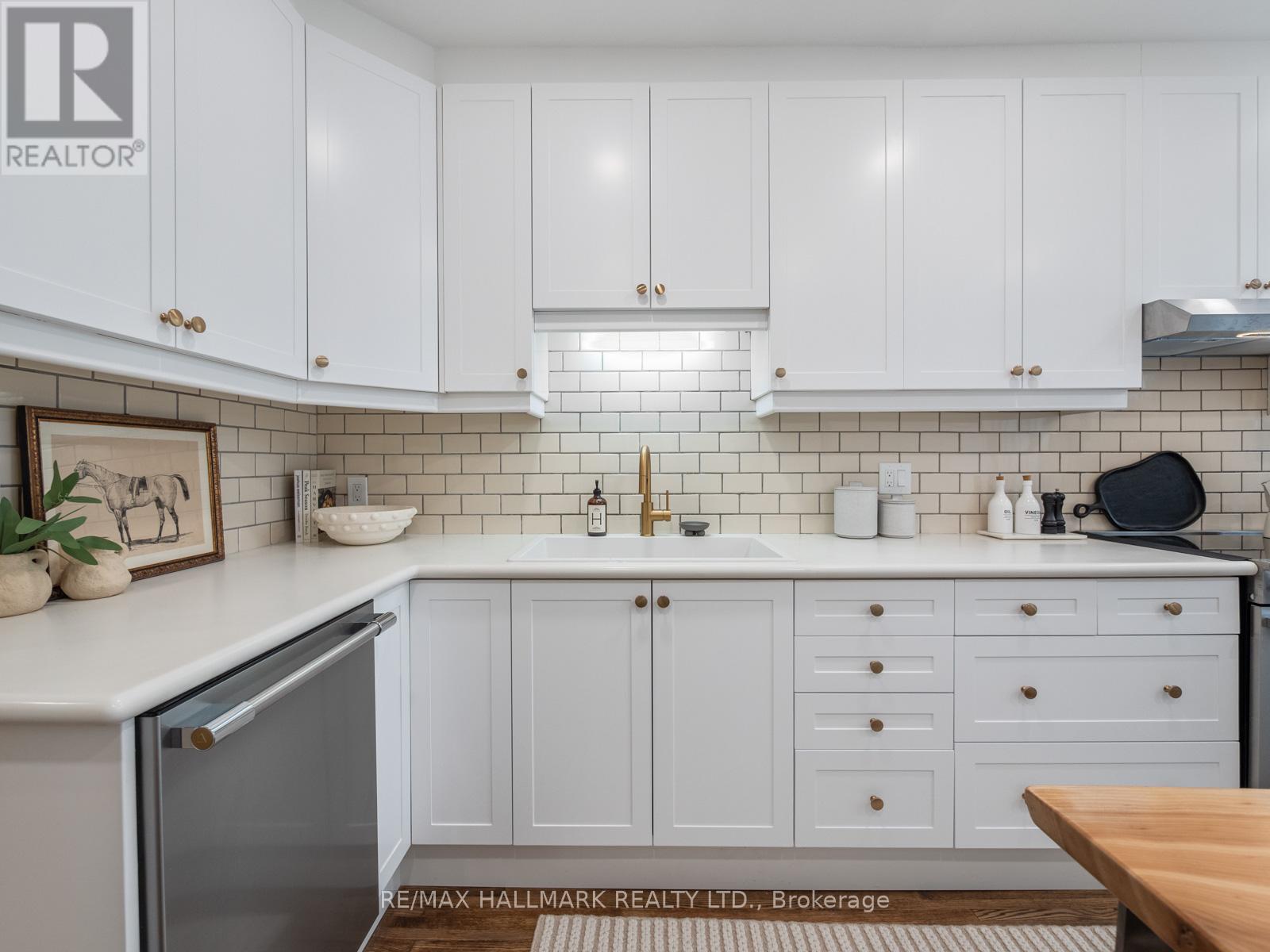 491 Broadview Avenue, Toronto (North Riverdale), Ontario  M4K 2N4 - Photo 10 - E12779252