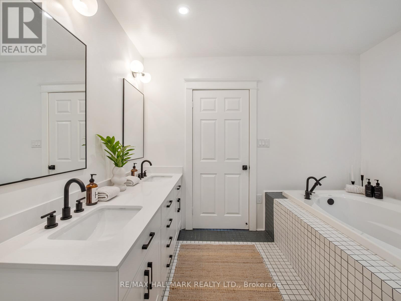 491 Broadview Avenue, Toronto (North Riverdale), Ontario  M4K 2N4 - Photo 25 - E12779252