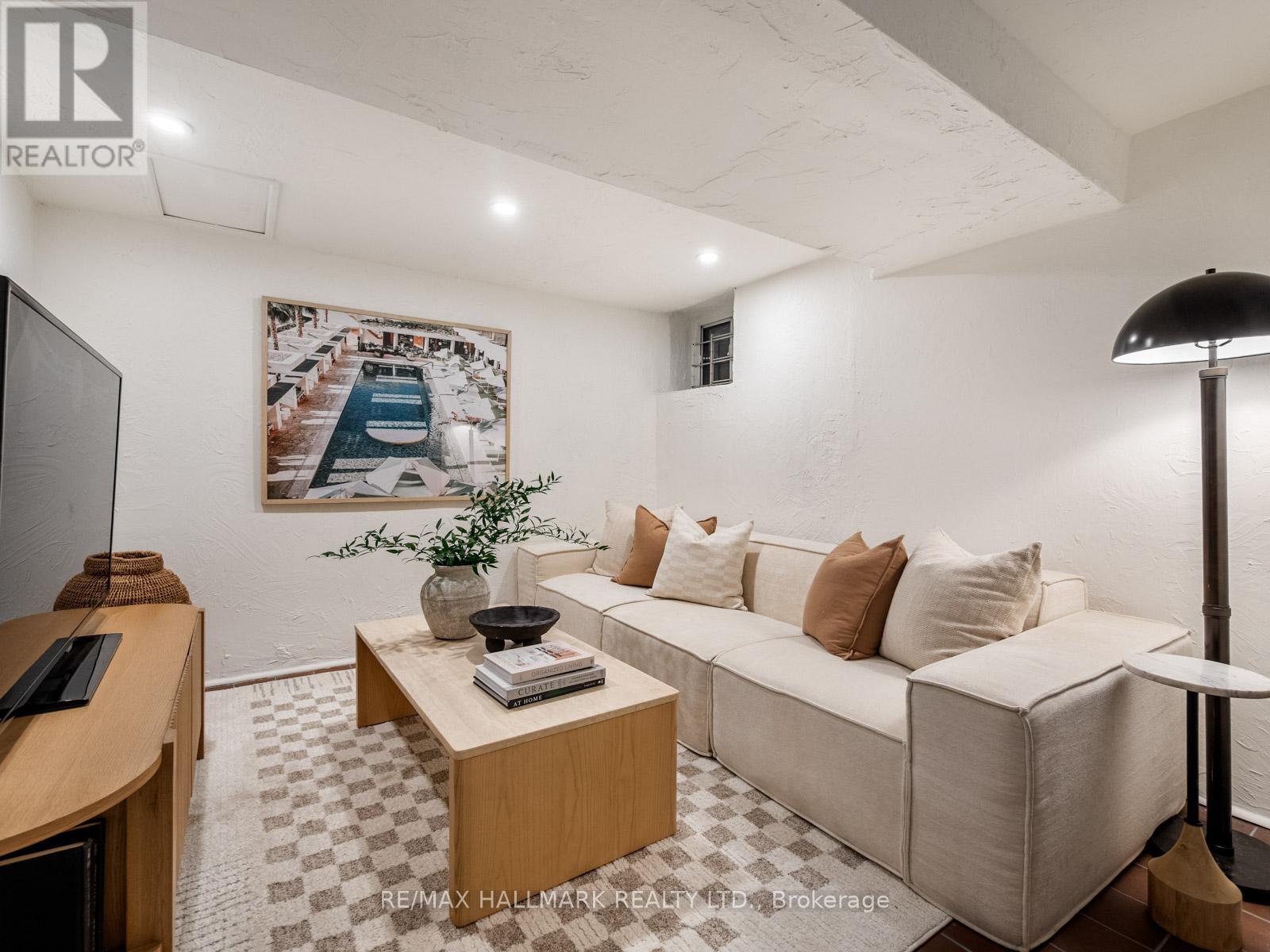 491 Broadview Avenue, Toronto (North Riverdale), Ontario  M4K 2N4 - Photo 35 - E12779252