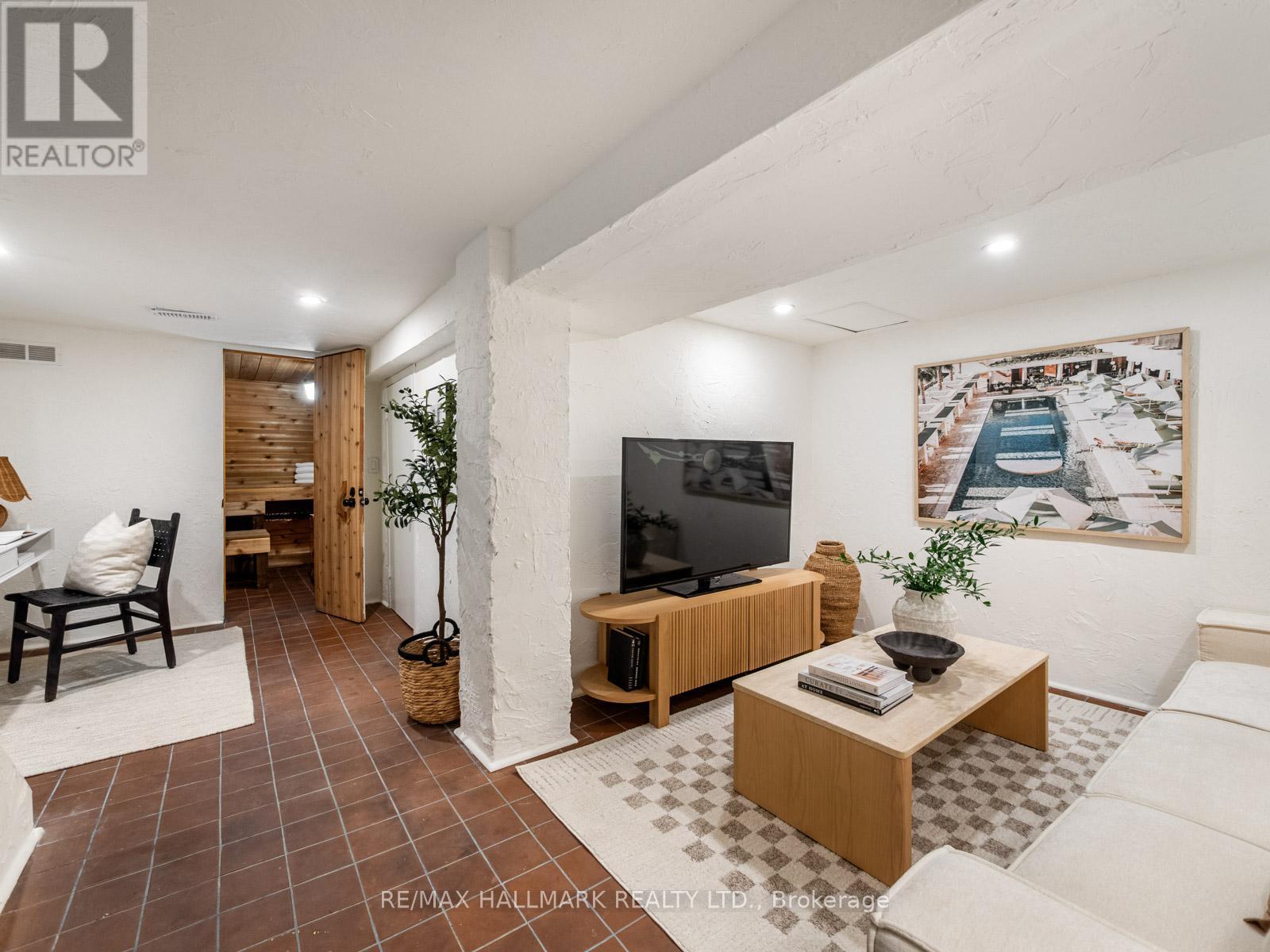 491 Broadview Avenue, Toronto (North Riverdale), Ontario  M4K 2N4 - Photo 37 - E12779252