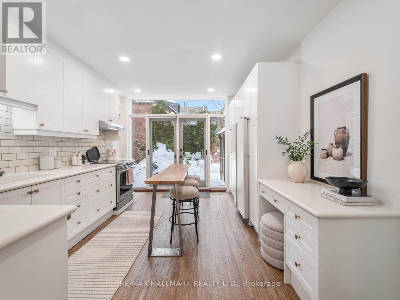 491 Broadview Avenue, Toronto (North Riverdale), Ontario  M4K 2N4 - Photo 8 - E12779252