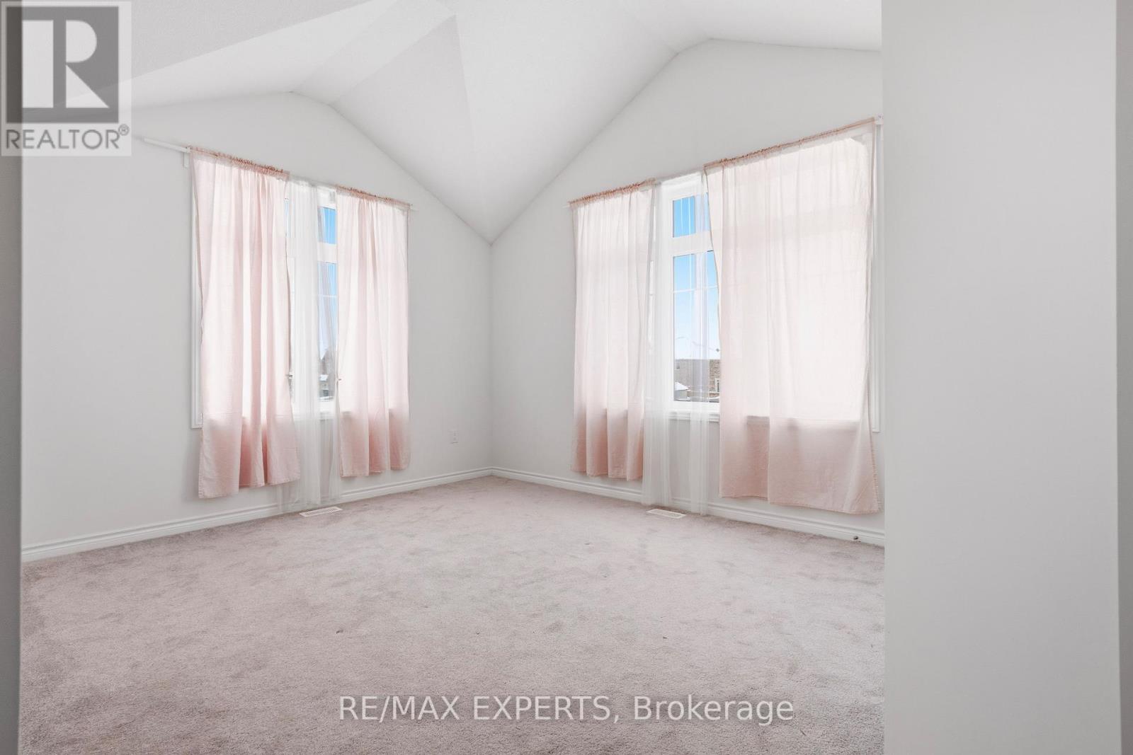 983 Barton Way, Innisfil, Ontario  L9S 0N5 - Photo 10 - N12774666