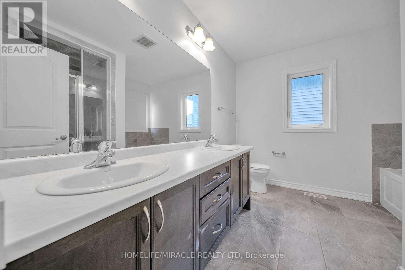 20 Tooker Drive, Brantford, Ontario  N3V 0B6 - Photo 36 - X12777802