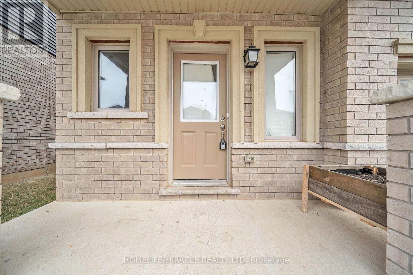 20 Tooker Drive, Brantford, Ontario  N3V 0B6 - Photo 3 - X12777802