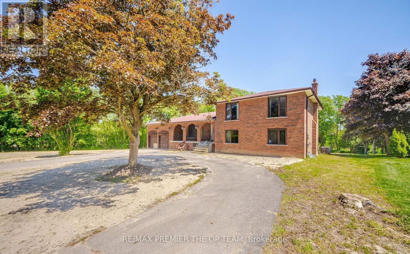 155 Dennison Street, King, Ontario  L7B 1B8 - Photo 2 - N12779222