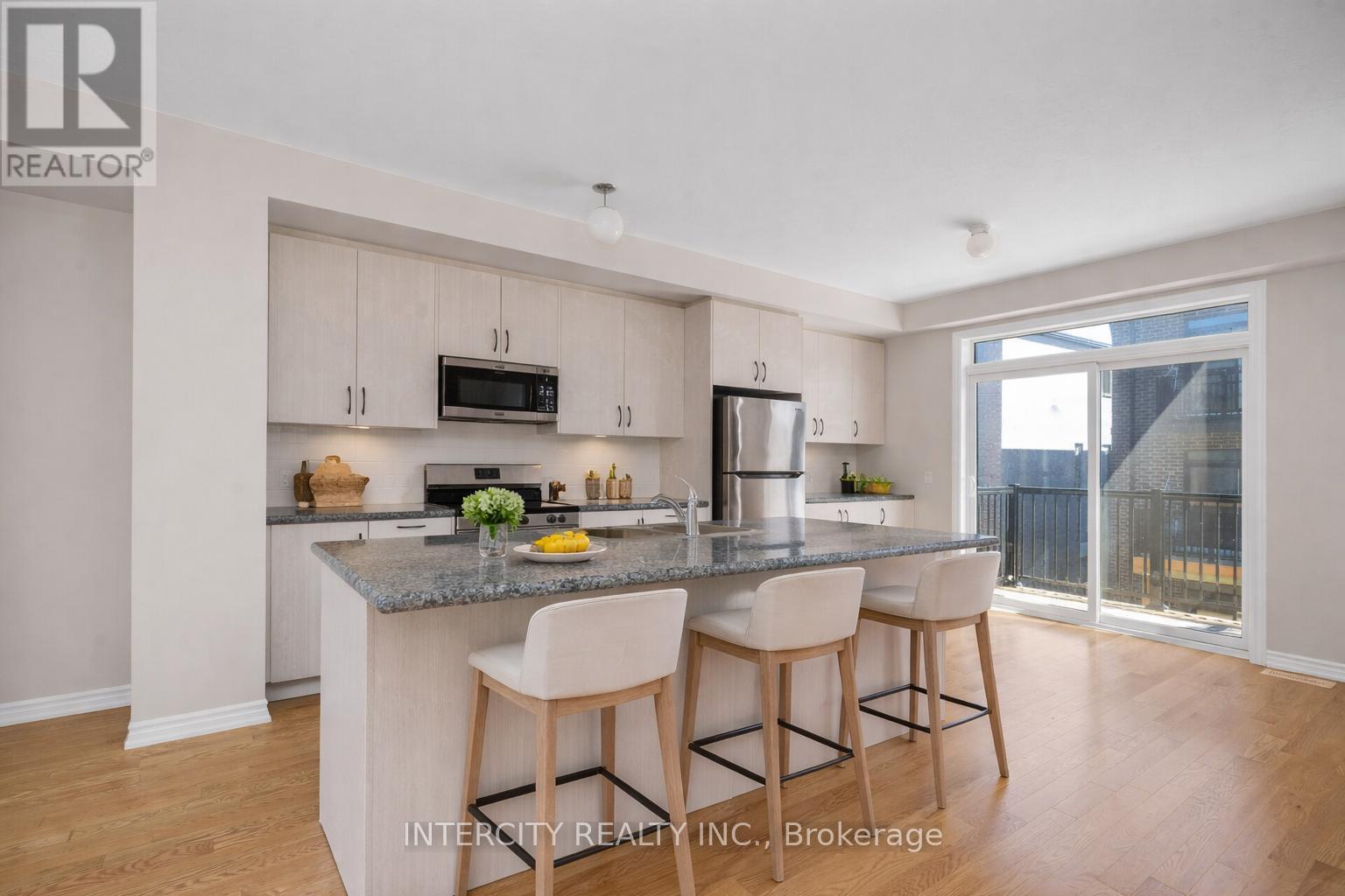 29 Drainie Street, Vaughan, Ontario  L4H 5J3 - Photo 7 - N12779250