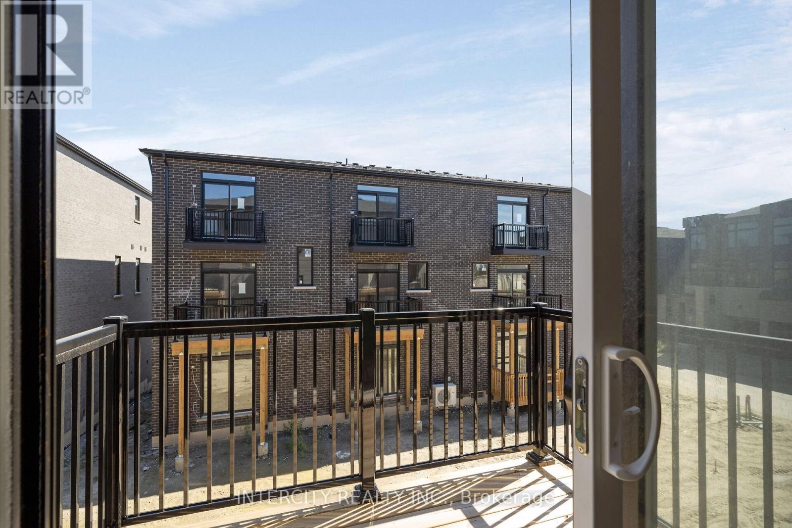 29 Drainie Street, Vaughan, Ontario  L4H 5J3 - Photo 9 - N12779250