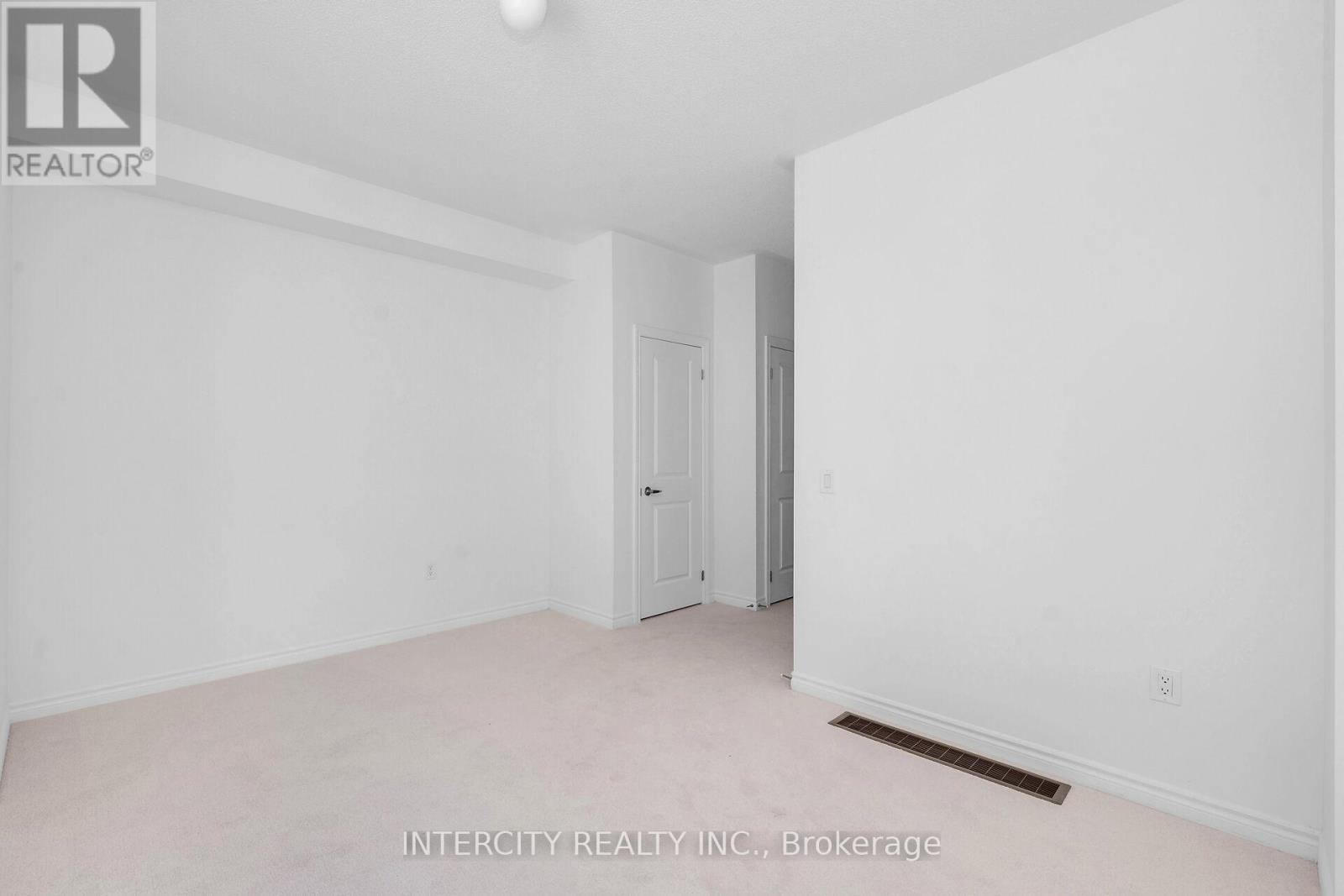 8 Radisson Street, Vaughan, Ontario  L4H 5J3 - Photo 6 - N12779260