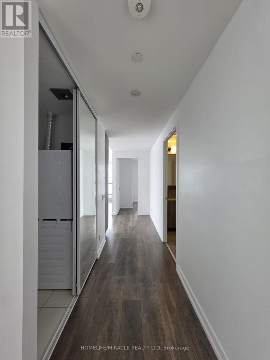 5510 - 898 Portage Parkway, Vaughan, Ontario  L4K 0J6 - Photo 2 - N12779272