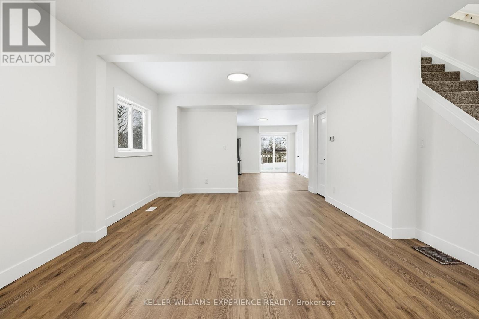 240 Ruby Street, Midland, Ontario  L4R 2L4 - Photo 7 - S12779190