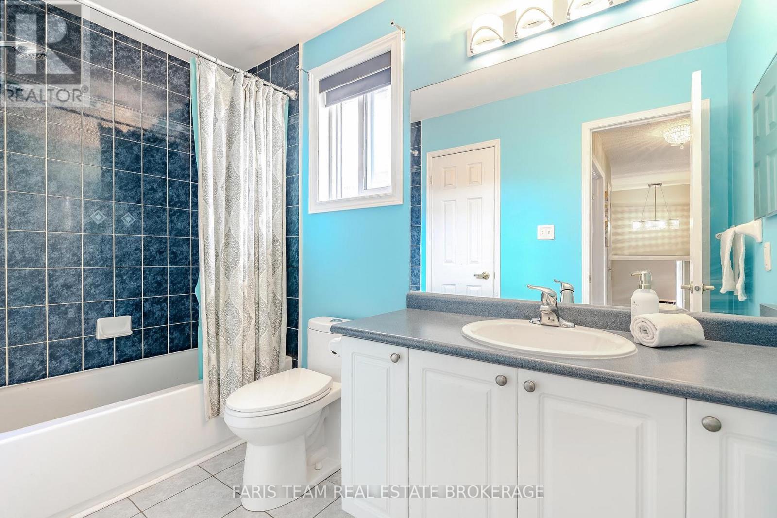 30 Coronation Parkway, Barrie (Innis-Shore), Ontario  L4M 7J8 - Photo 17 - S12779314