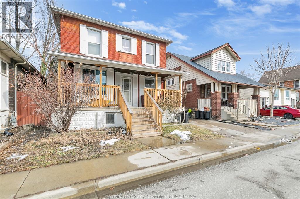 248 Rankin, Windsor, Ontario  N9B 2R5 - Photo 3 - 26003011