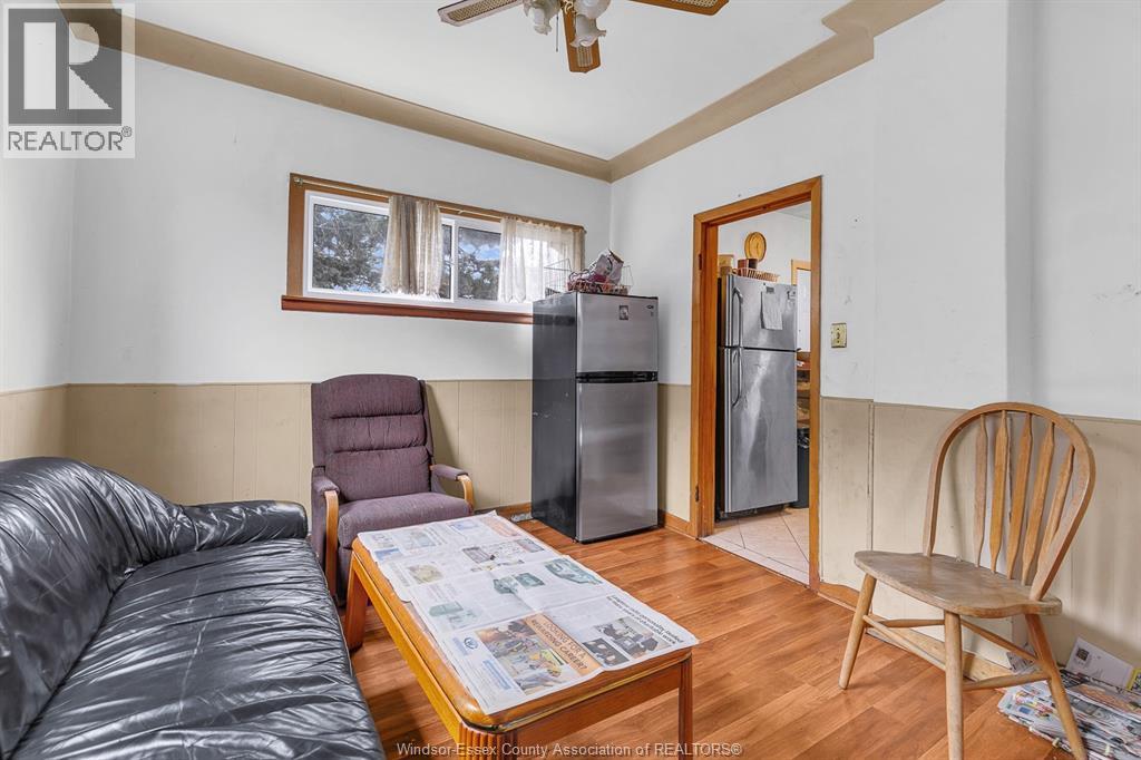 248 Rankin, Windsor, Ontario  N9B 2R5 - Photo 8 - 26003011