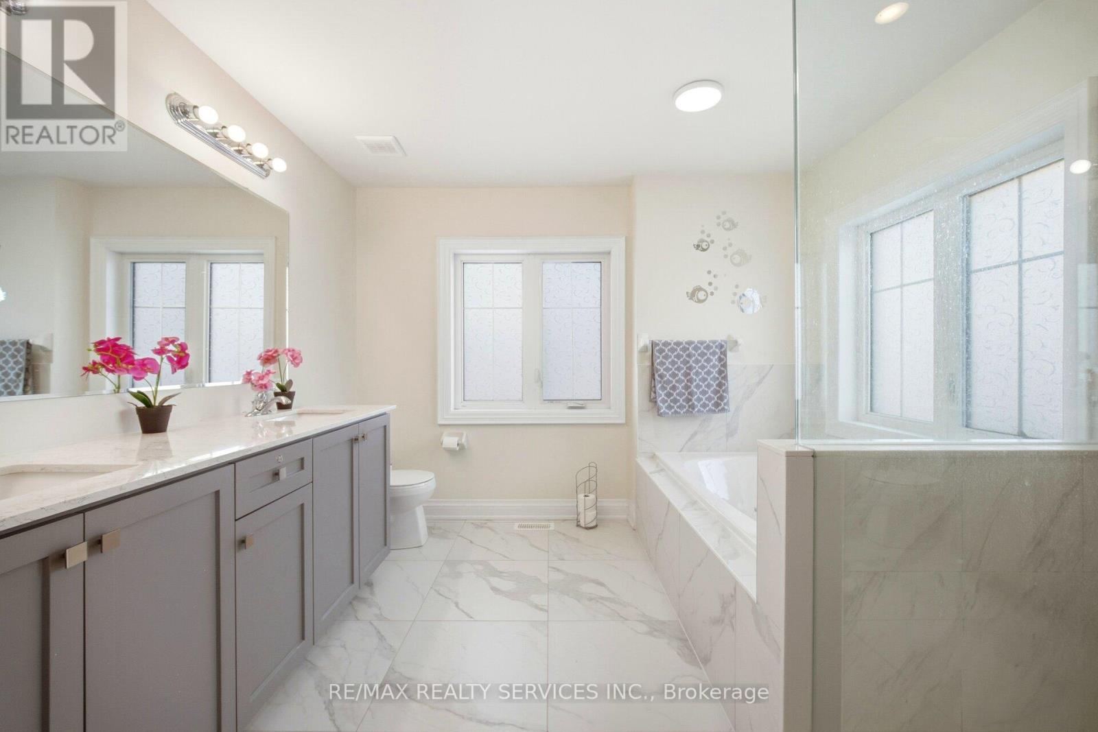 15 Farringdon Crescent, Brampton, Ontario  L7A 4Z5 - Photo 33 - W12779186