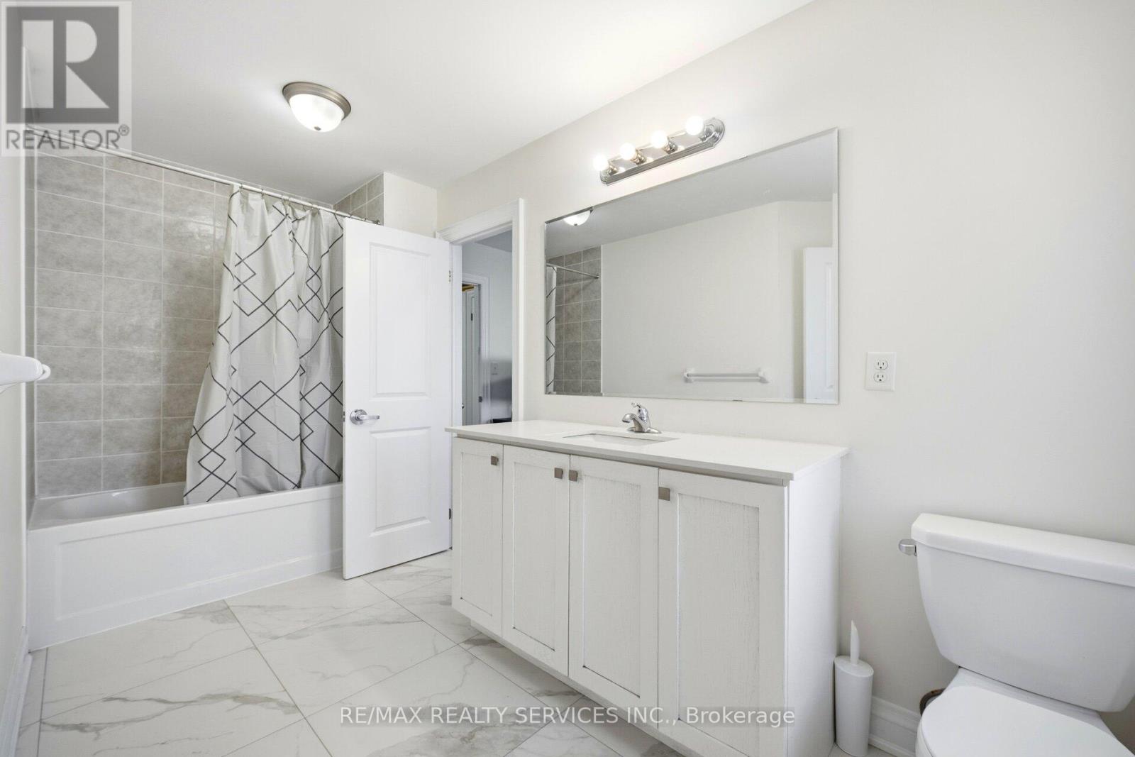 15 Farringdon Crescent, Brampton, Ontario  L7A 4Z5 - Photo 41 - W12779186