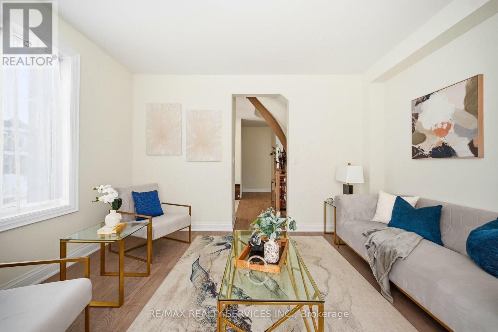 15 Farringdon Crescent, Brampton, Ontario  L7A 4Z5 - Photo 7 - W12779186