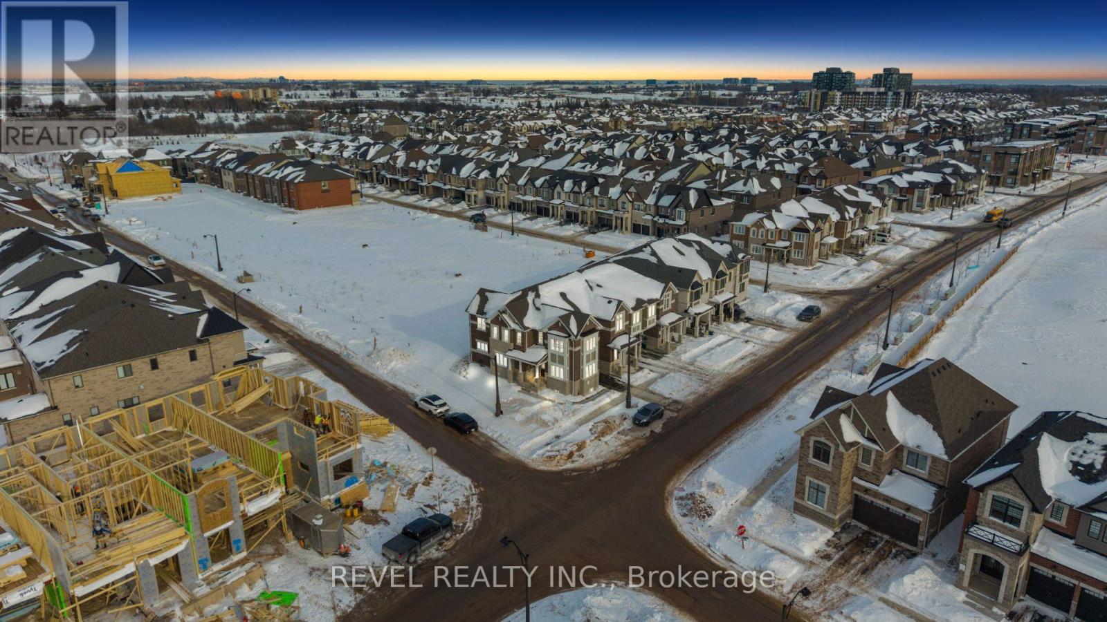 1310 Pelican Passage, Oakville, Ontario  L6H 8B3 - Photo 40 - W12779206