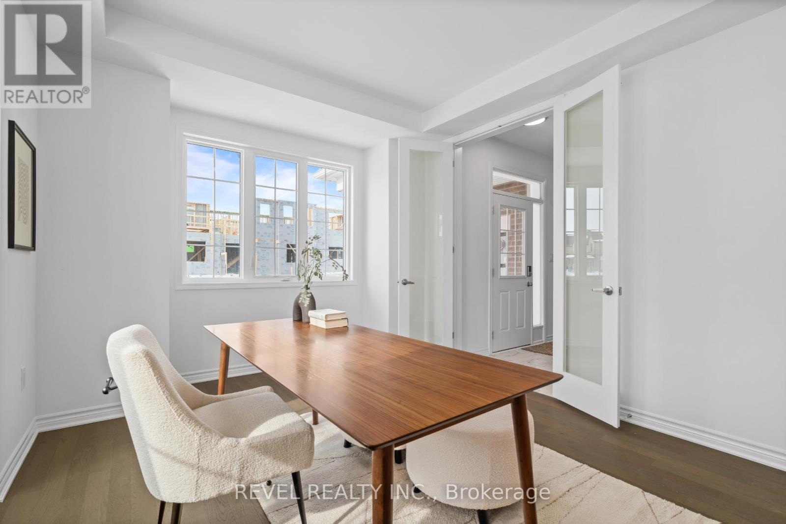 1310 Pelican Passage, Oakville, Ontario  L6H 8B3 - Photo 6 - W12779206