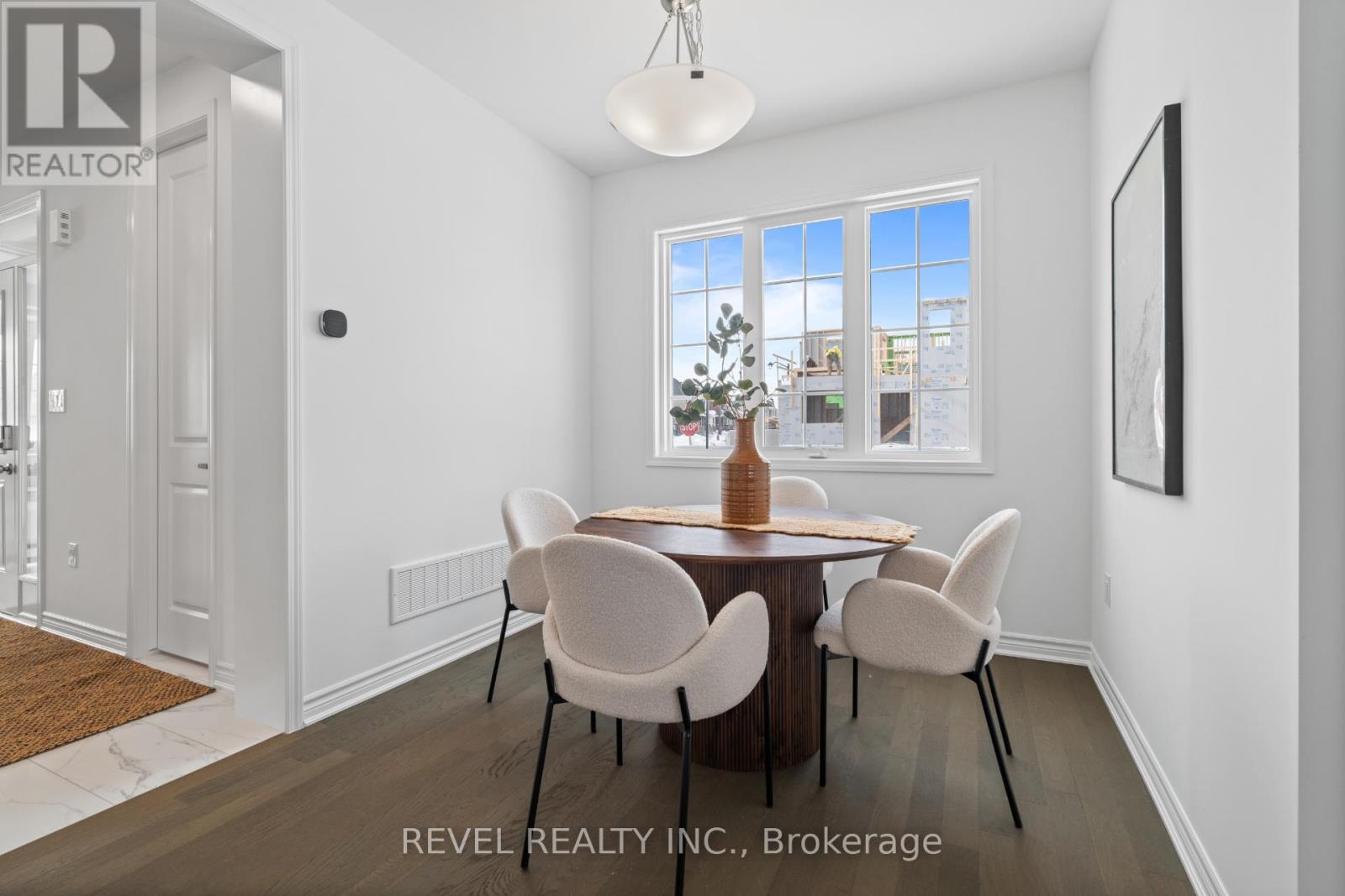 1310 Pelican Passage, Oakville, Ontario  L6H 8B3 - Photo 9 - W12779206