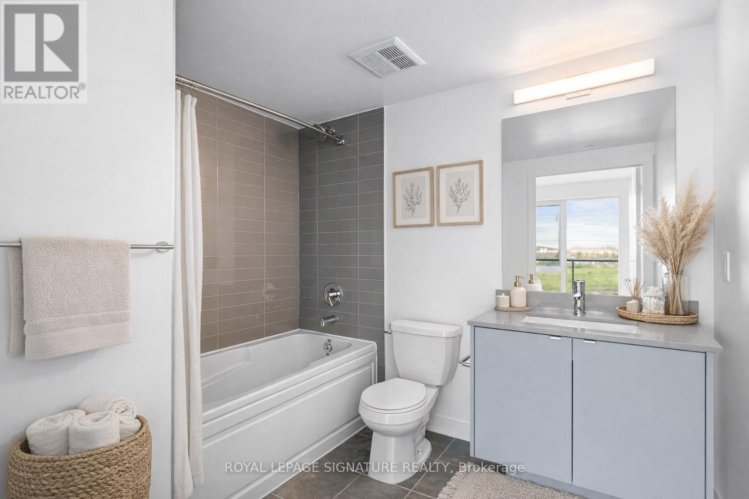 B404 - 3200 Dakota Common, Burlington, Ontario  L7M 2A8 - Photo 7 - W12779228