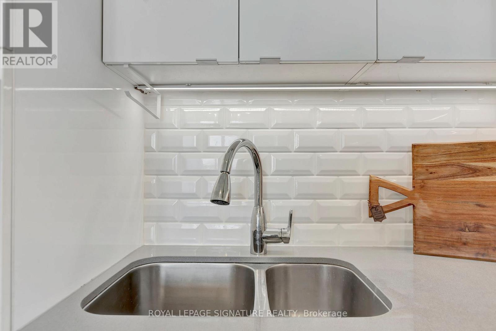 331 - 5230 Dundas Street, Burlington, Ontario  L7L 0J5 - Photo 9 - W12779248