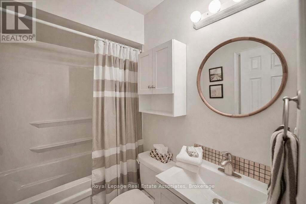 51 - 5475 Lakeshore Road, Burlington, Ontario  L7L 1E1 - Photo 24 - W12779284