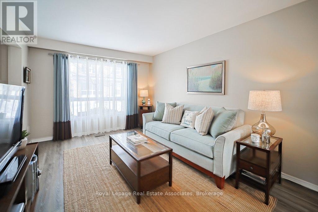 51 - 5475 Lakeshore Road, Burlington, Ontario  L7L 1E1 - Photo 6 - W12779284