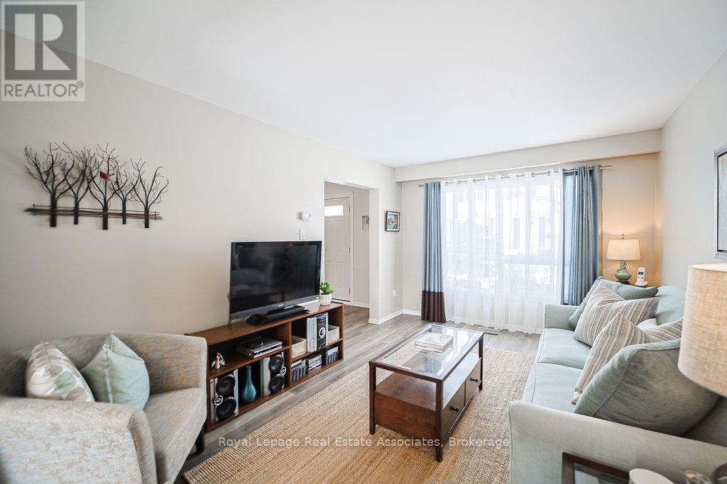 51 - 5475 Lakeshore Road, Burlington, Ontario  L7L 1E1 - Photo 8 - W12779284