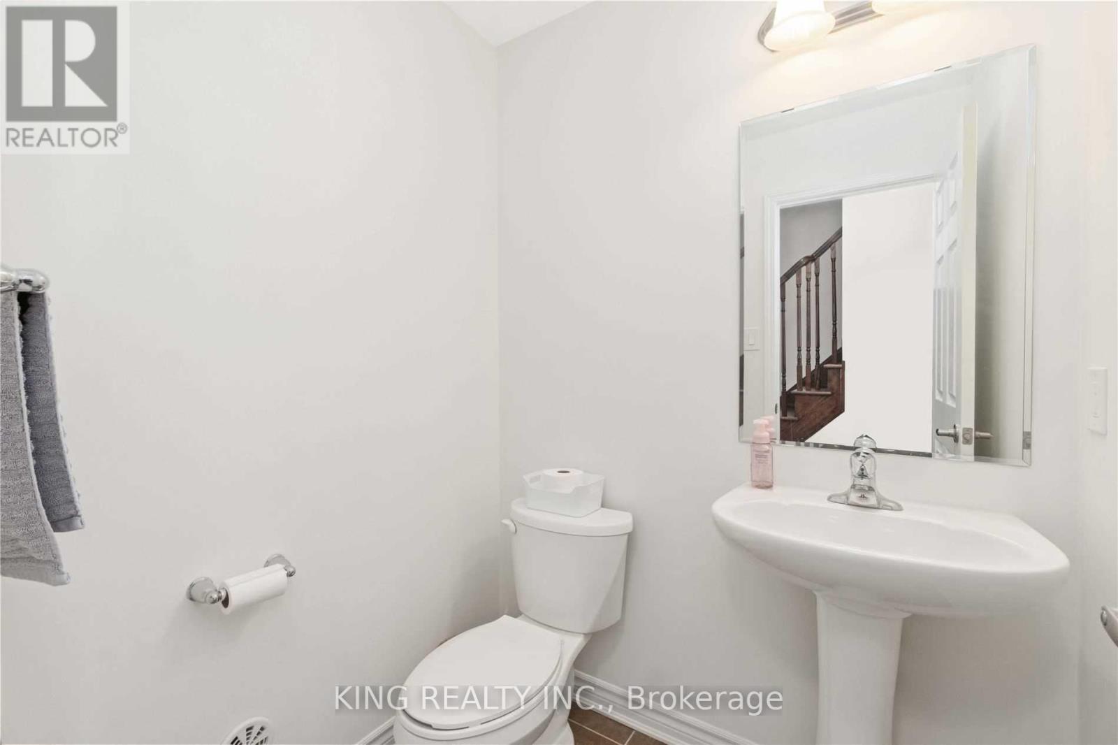 96 Metro Crescent, Brampton, Ontario  L7A 0A8 - Photo 8 - W12779316