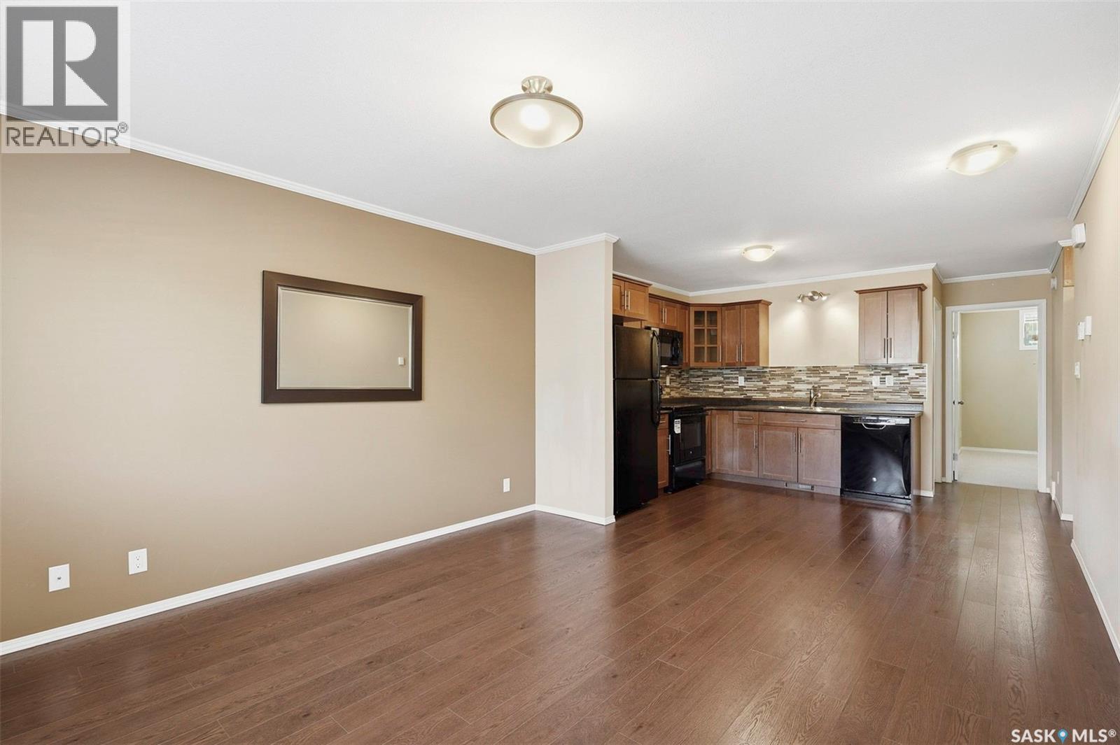 103 225 Hassard Close, Saskatoon, Saskatchewan  S7L 2W8 - Photo 4 - SK028367