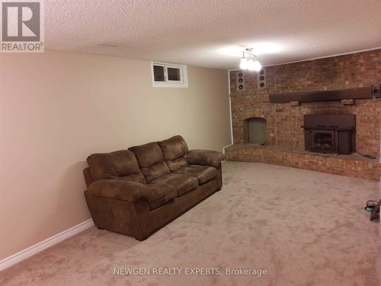 264 Laurentian Drive, Kitchener, Ontario  N2E 2B6 - Photo 18 - X12779220