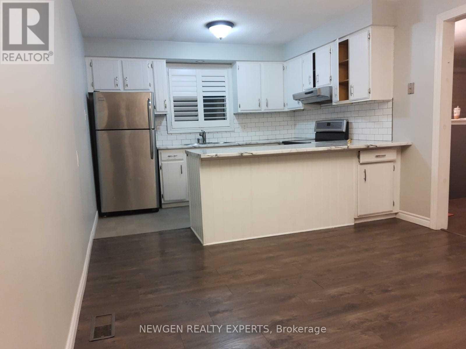 264 Laurentian Drive, Kitchener, Ontario  N2E 2B6 - Photo 6 - X12779220