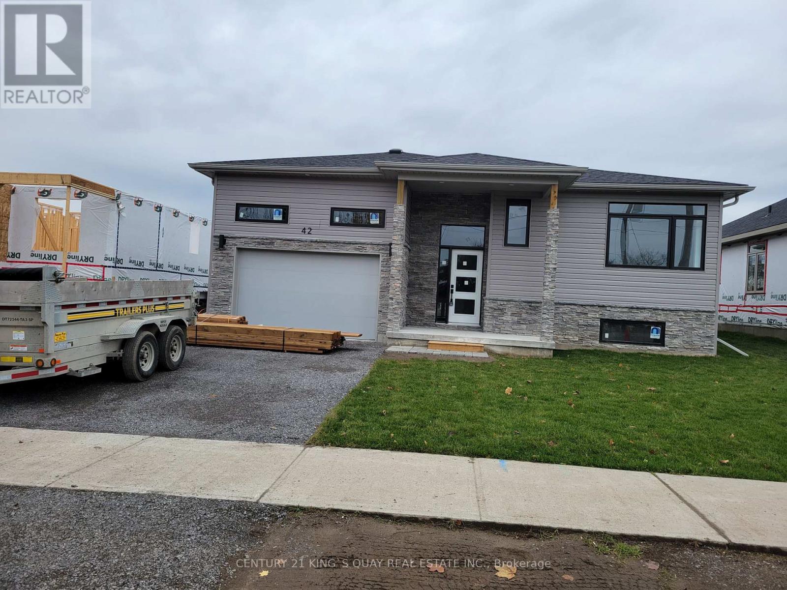 42 MCFARLAND DRIVE, Belleville, Ontario