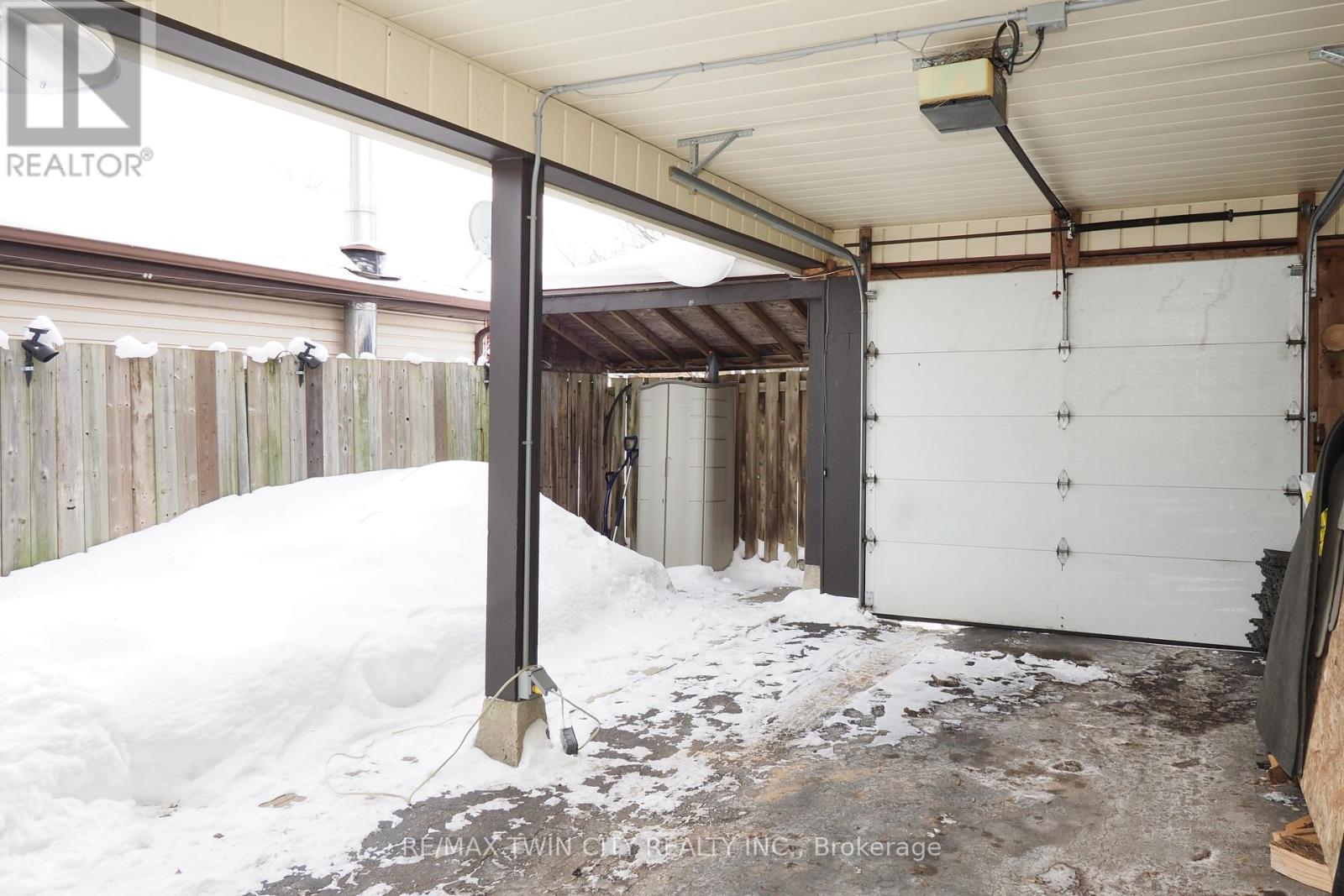 24 Blackwell Drive, Kitchener, Ontario  N2N 1P5 - Photo 33 - X12779306