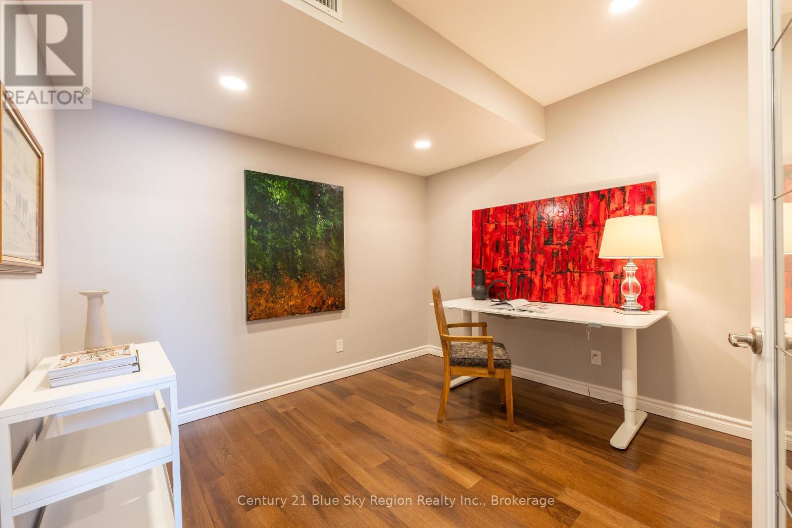 301 - 155 Timmins Street, North Bay (West End), Ontario  P1B 9K8 - Photo 28 - X12779332