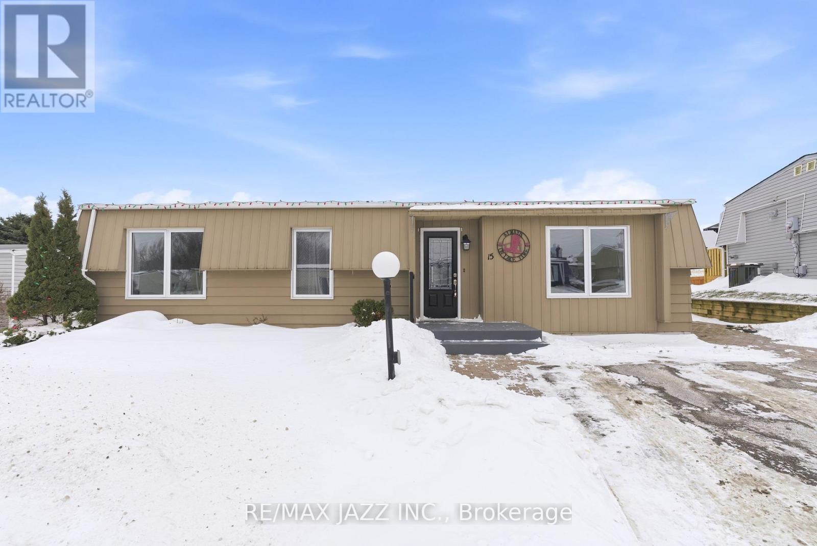 15 Bluffs Road, Clarington, Ontario  L1B 1A3 - Photo 1 - E12652248